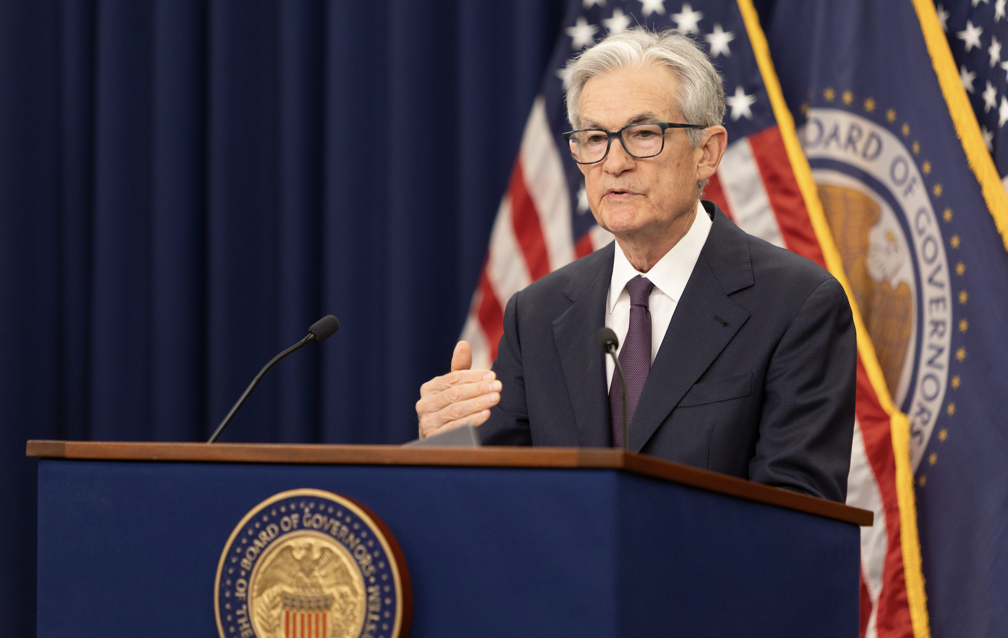 鲍威尔：50基点降息呼声不高，就业下行成为实质性风险（附全文）