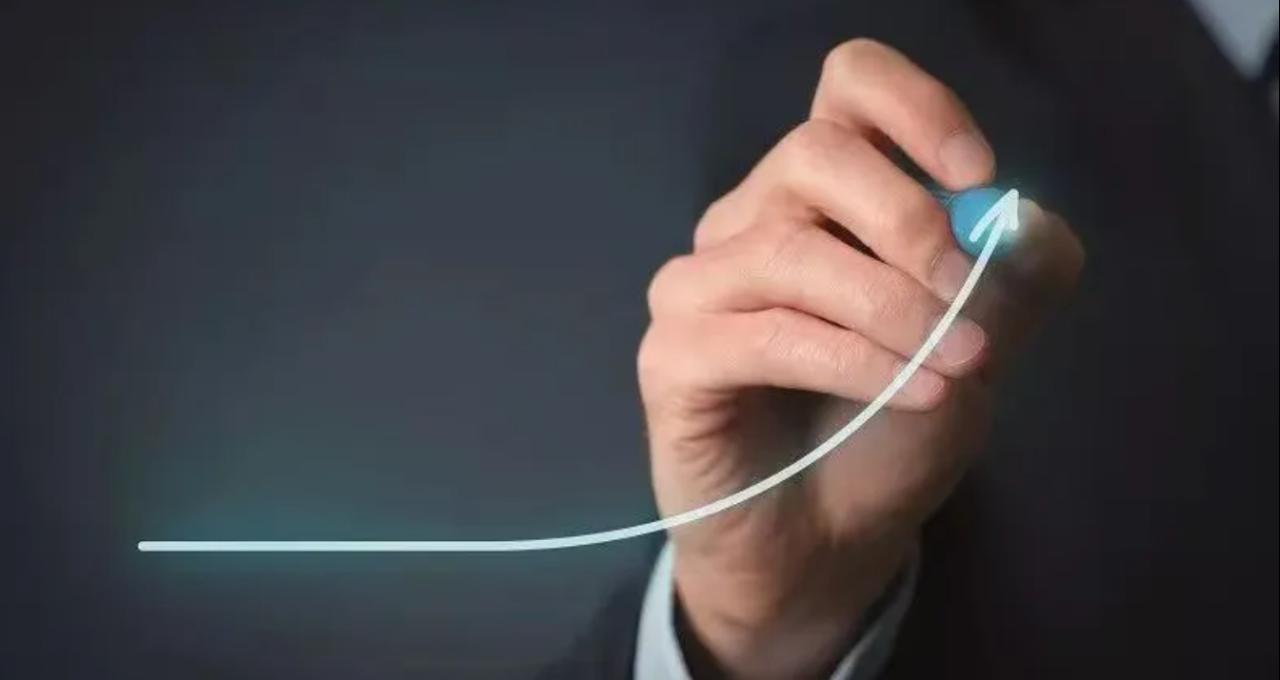三季度1.78亿人次出入境 免签入境外国人同比增48.3%