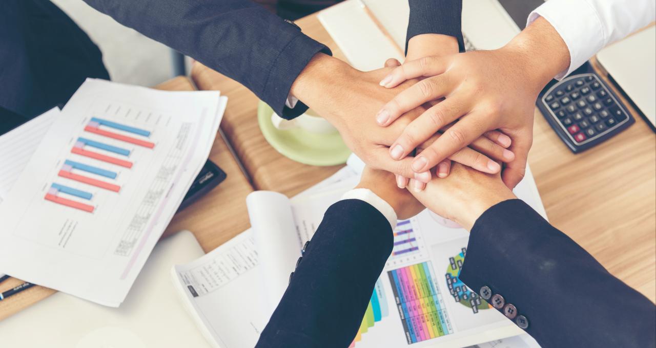 31家持牌消金与17家民营银行公布“合作白名单”：涵盖967家平台，助贷合规驶入快车道