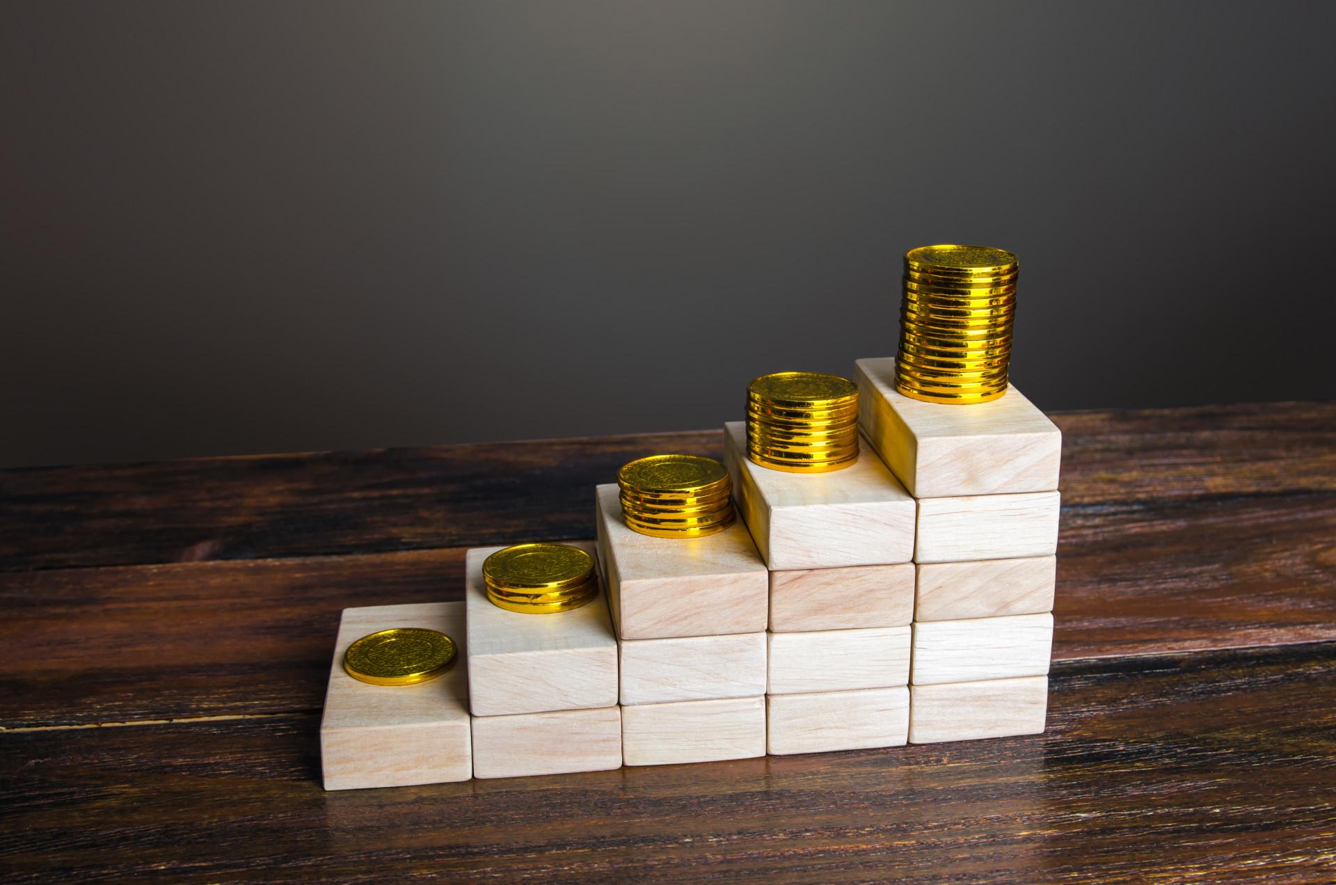 6家助贷平台Q3财报透视：行业迎深度调整期，轻资本业务收缩