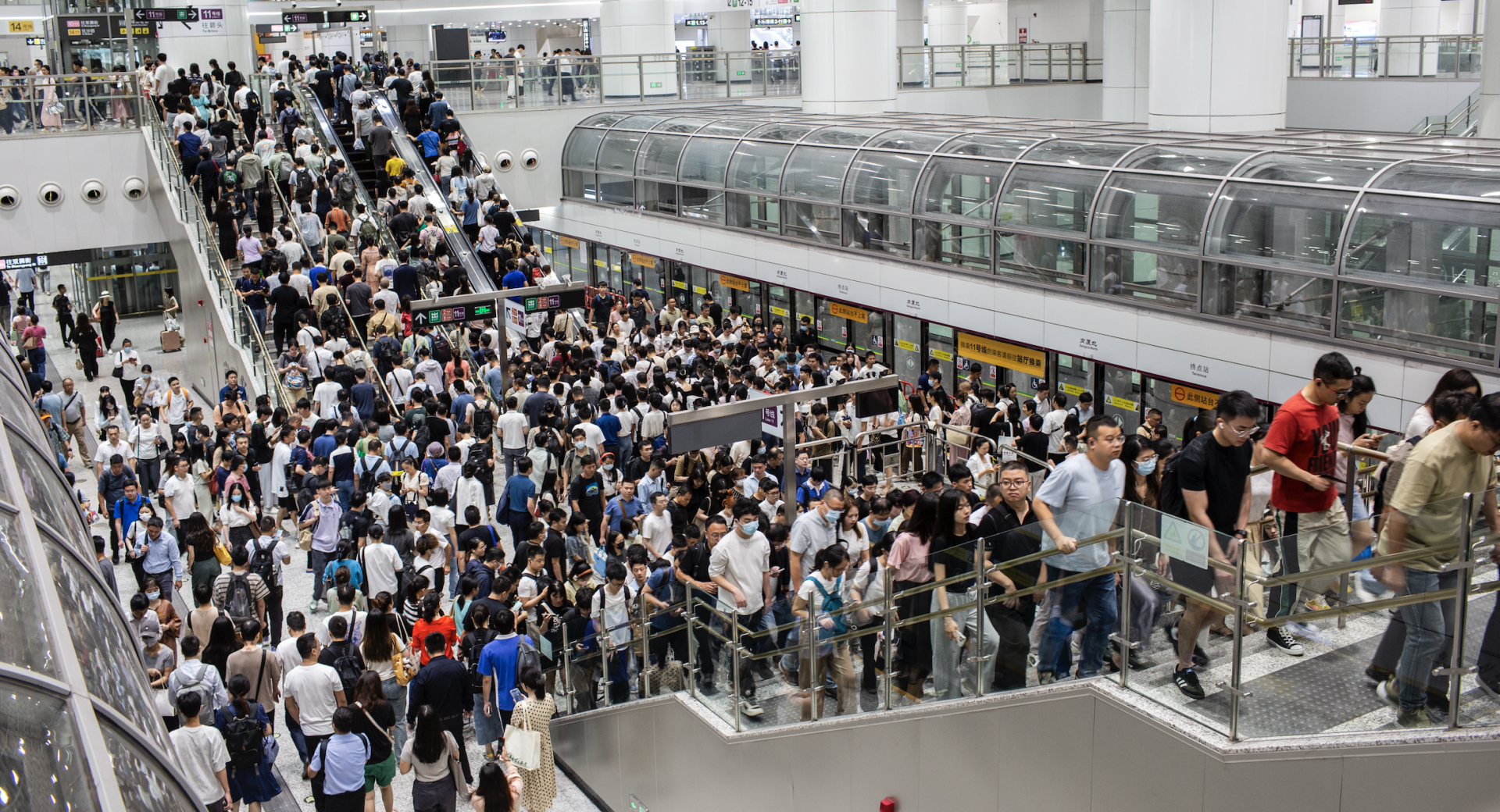 深圳投资人博弈实录：“大疆圈”门槛有多高？｜《财经》特别报道