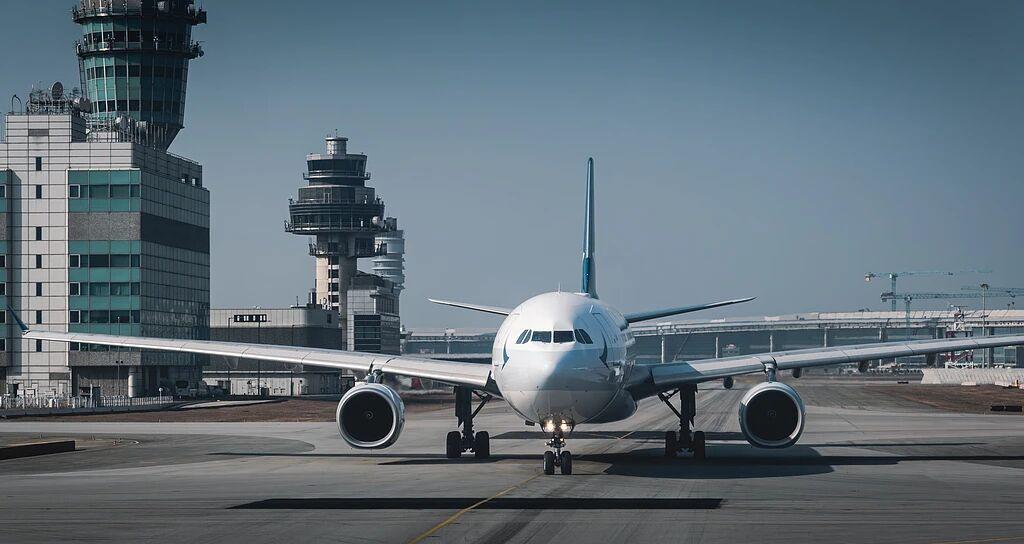 燃油附加费翻一倍，全球机票进入涨价时代