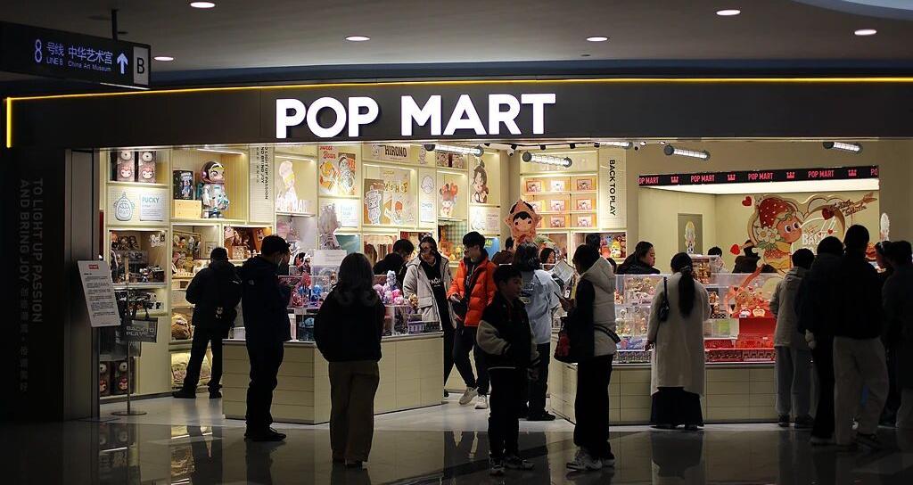 全年营收涨184.7%，股价单日跌22.5%，市场重新审视泡泡玛特？