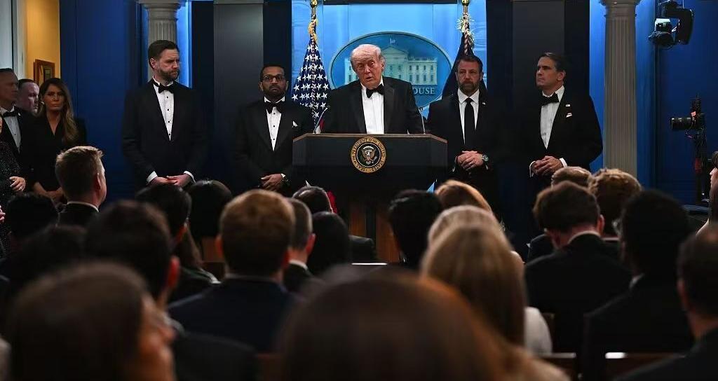 白宫记者晚宴发生枪击事件，特朗普再遇未遂刺杀？