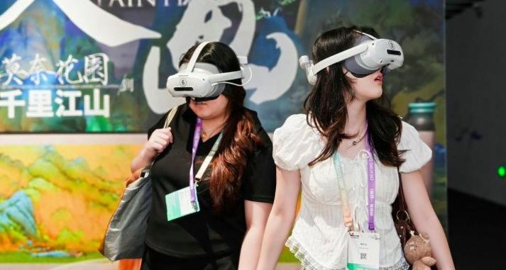 杨澜：AI颠覆创意产业格局  降本加速创作平权时代到来