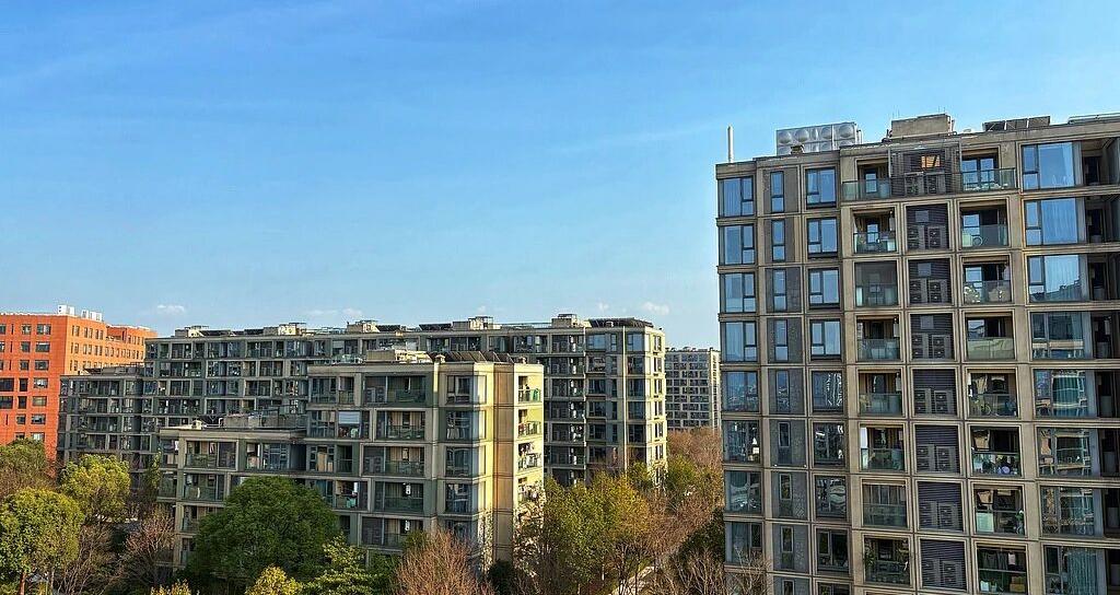 预售制退场：重构的不只是楼市｜《财经》社评